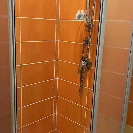 Anna Couette-café 3*