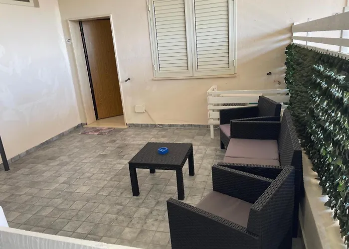 Anna לינה וארוחת בוקר